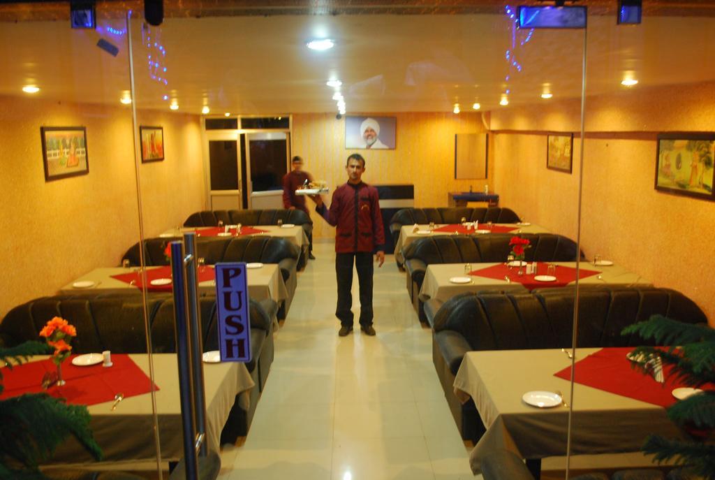 Collection O Royal Plaza Hotel Pushkar Exterior foto