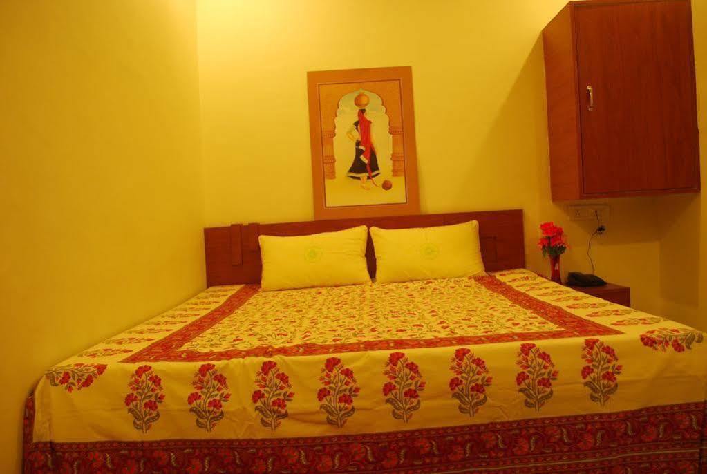 Collection O Royal Plaza Hotel Pushkar Exterior foto